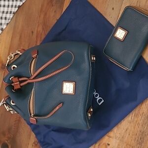 LIKE NEW DOONEY AND BOURKE BUCKET BAG AND MATCHING WALLET IN TEAL